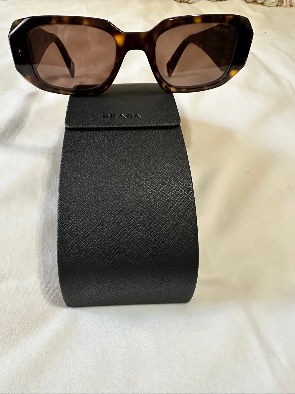Prada Tortoiseshell Rectangular Sunglasses - Brown/Black Frame